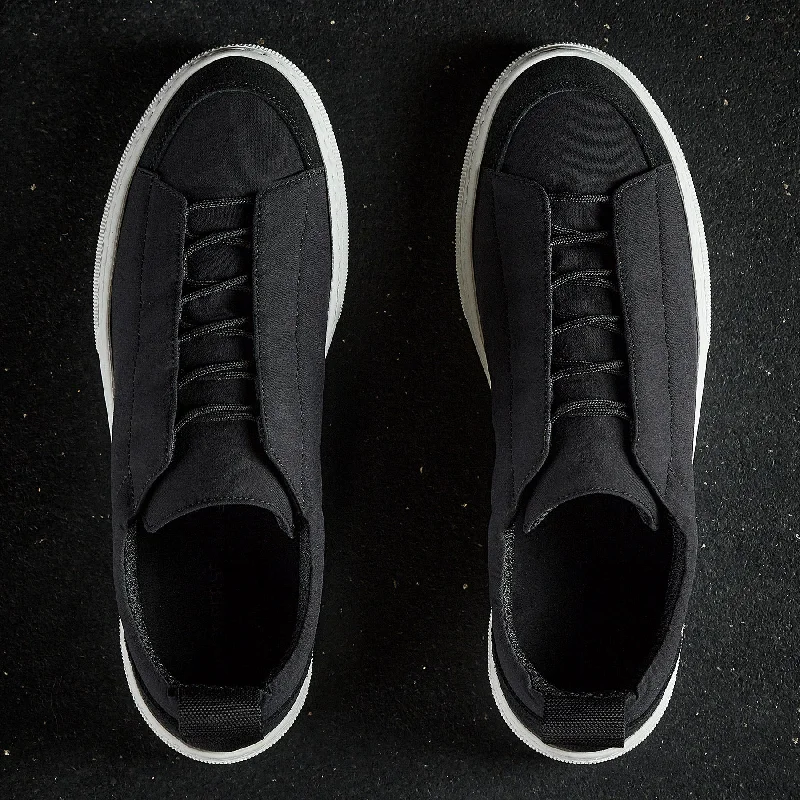 Women's Solstice Low Top Skate Sneaker - Black/Black